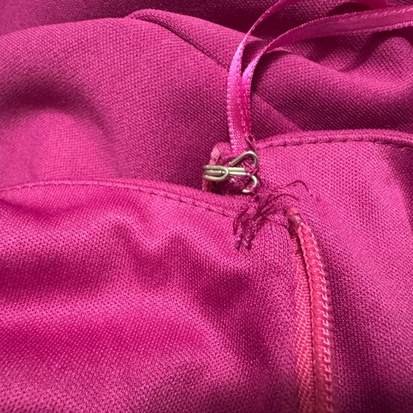 True Violet Pink One Shoulder Dress Size 12 - Picture 7 of 8